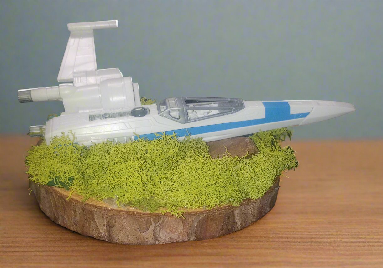 Star Wars X Wing Fighter Crash Site Model