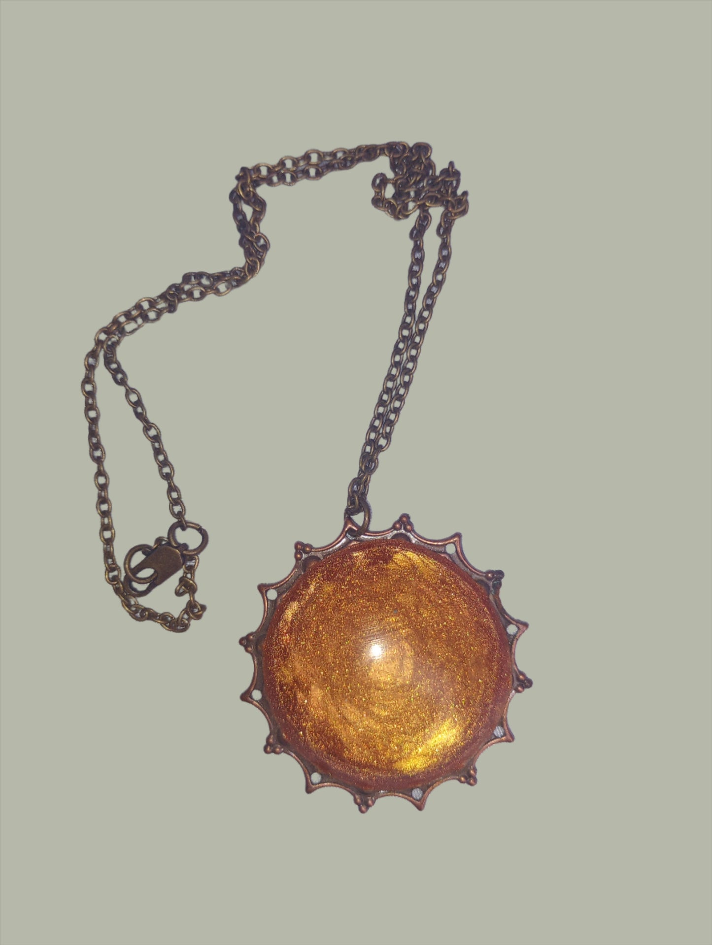 Collier 18" avec pendentif soleil doré